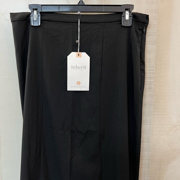 Inherit Black Skirt - NWT - Size 8 - Picture 2 of 5